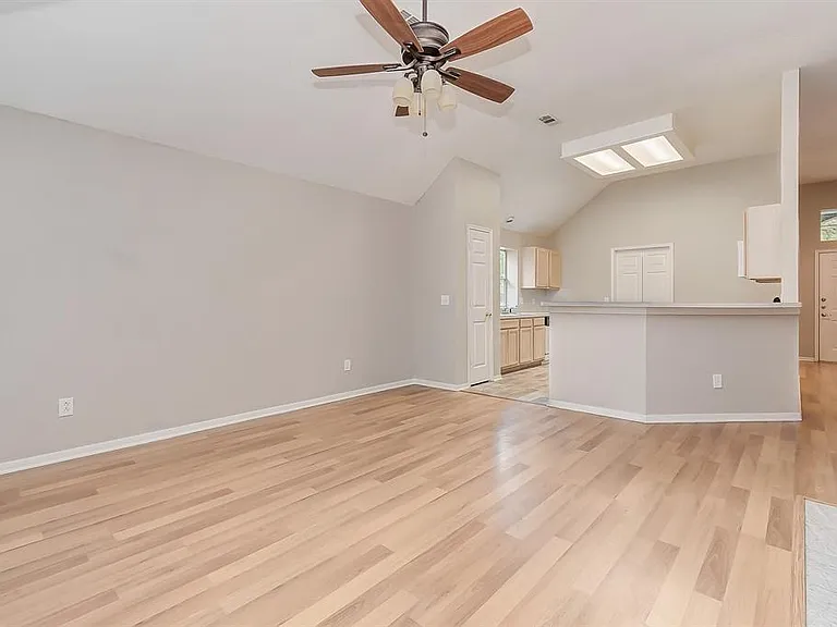 3026 Silver Spring Trl — Photo 11