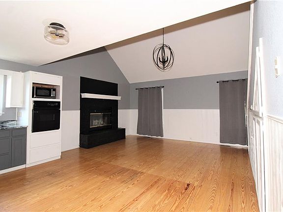 3rd image of 127 Madison St #B-b-7303