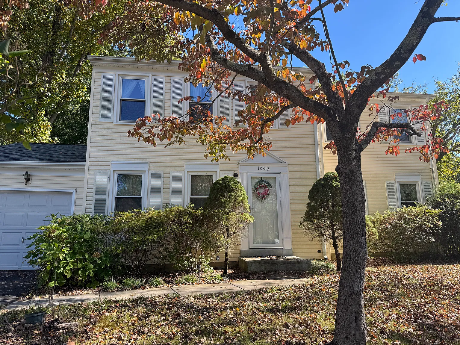 4 bed, 2.5 bath, 2068 sqft, $3,945 — Photo 1