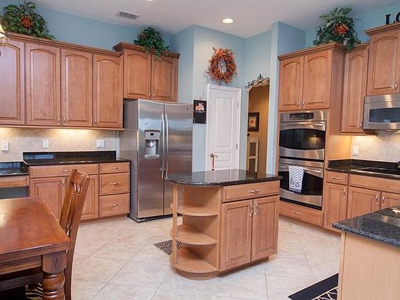 3rd image of 1057 Harmony Ln