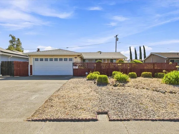 1700 Dover Ave, Fairfield, CA 94533