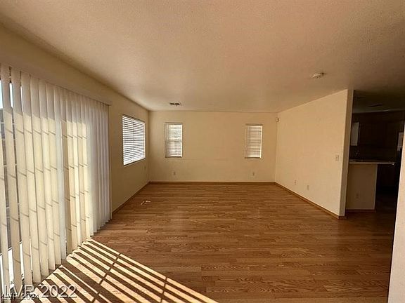 3rd image of 5635 Leaning Oak Ave