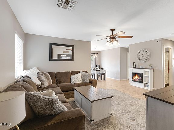 5th image of 1575 E MADDISON Circle