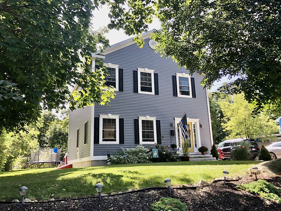 1st image of 9 Parker St