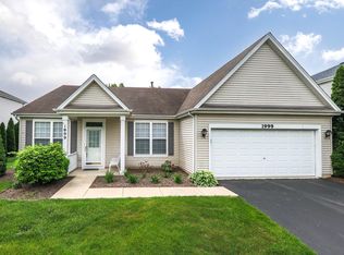 1999 Fescue Dr, Aurora, IL 60504