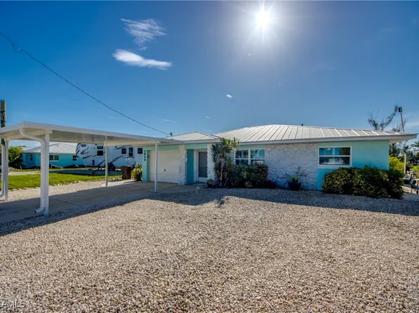 2868 Sanibel Blvd, Saint James City, FL 33956