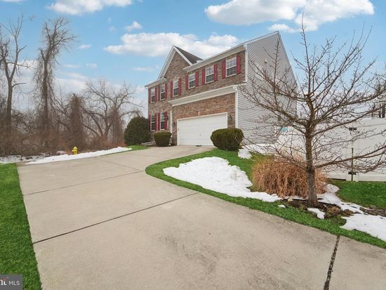 7826 Keenan Rd, Glen Burnie, MD 21061