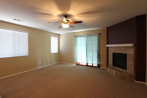 3rd image of 38104 Amador Ln