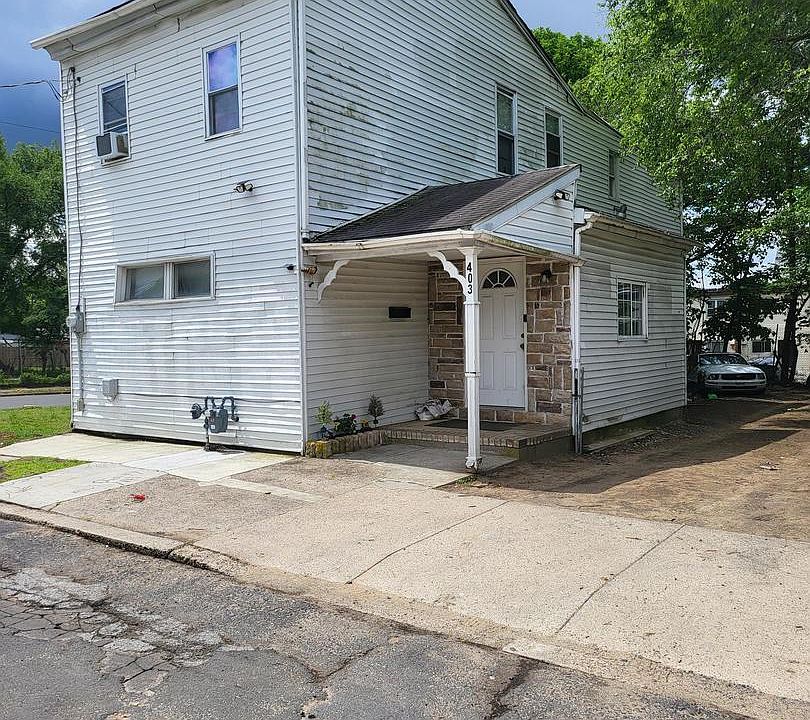 2nd image of 403 N 29th St