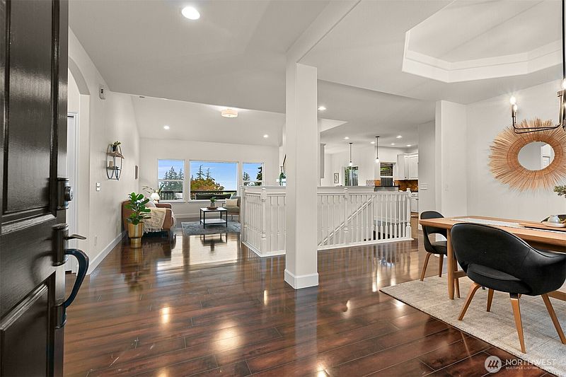 5th image of 4522 Parkhurst Drive