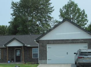 125 Nita Ln, Maple Ridge, KY 41030