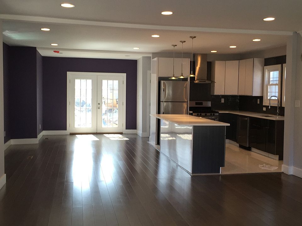 1st image of 24 Norwood Pl