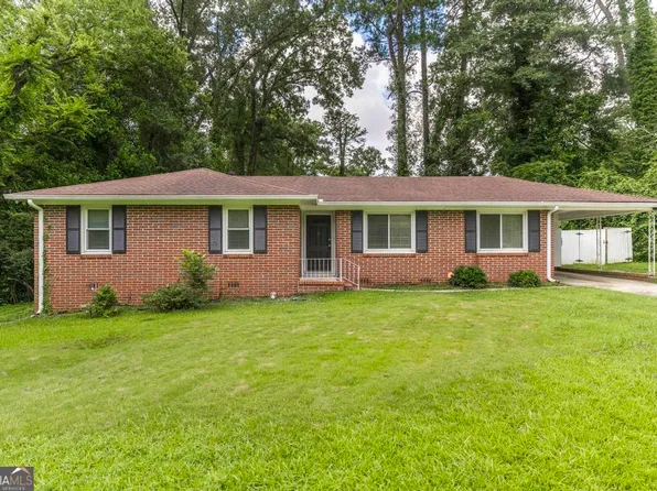 1049 Newport Rd, Macon, GA 31210