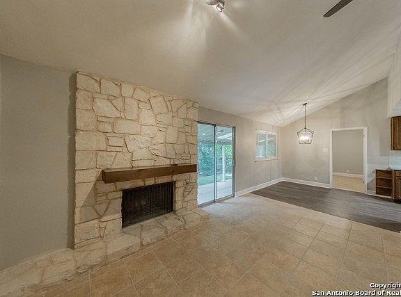 5th image of 8510 Timber Crest St