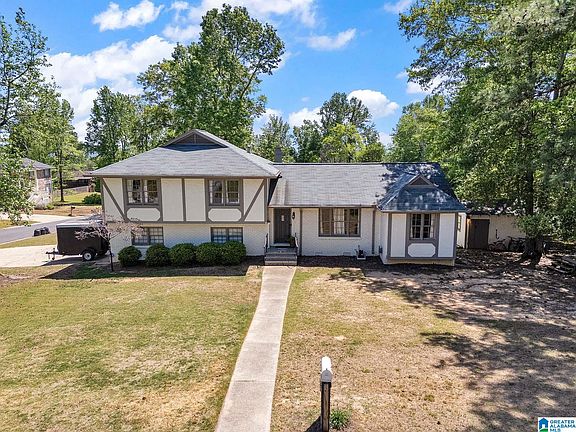 2nd image of 2311 Grantland Pl