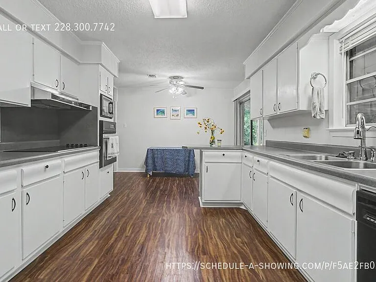 883 Rustwood Dr — Photo 6