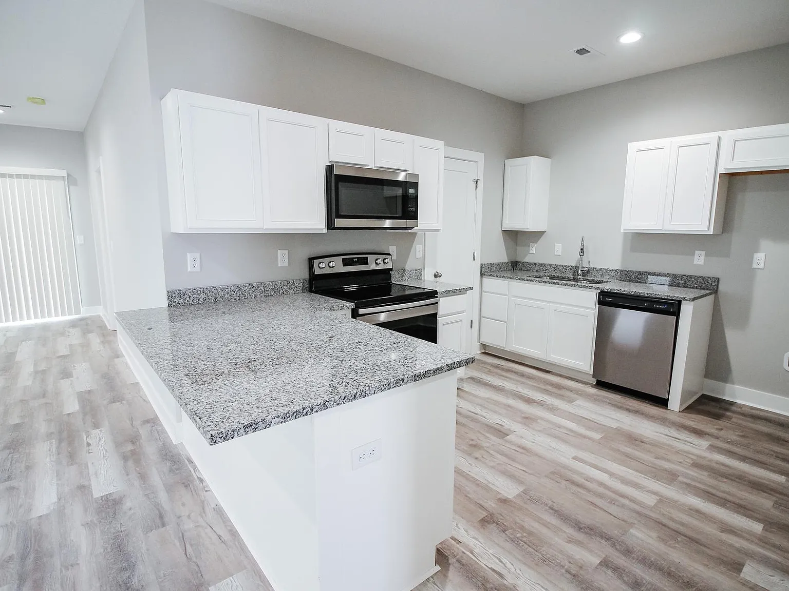3 bed, 1170 sqft, $1,495 — Photo 4