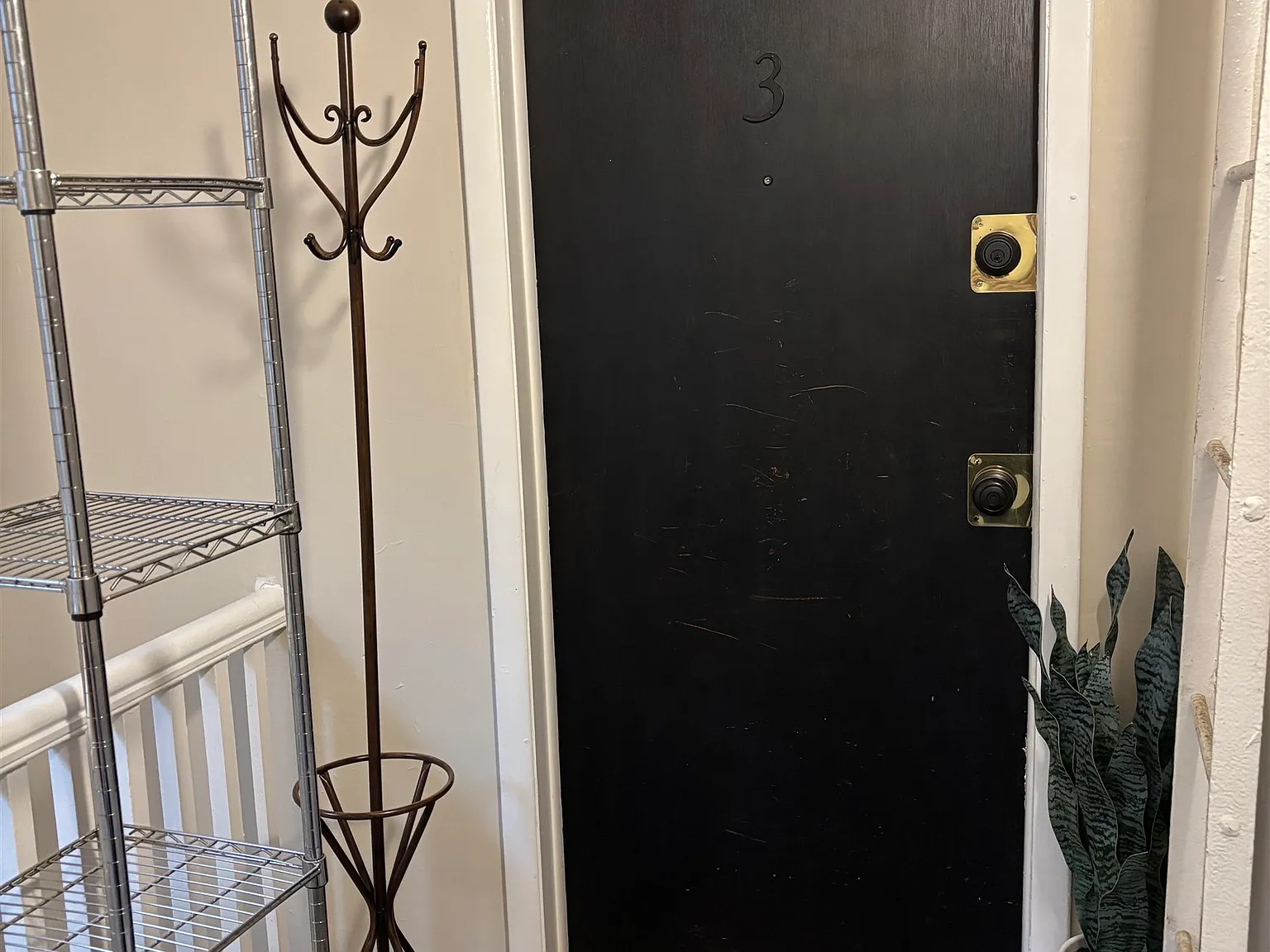 2 bed, 1.0 bath, 700 sqft, $2,200 — Photo 2