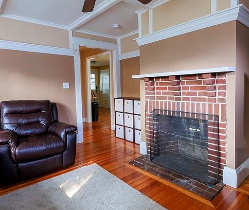 4th image of 119 Millard Ave