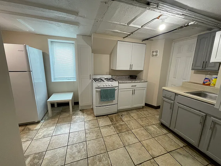 3008 West St #3 — Photo 4