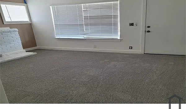 3 bed, 1400 sqft, $3,400 — Photo 2