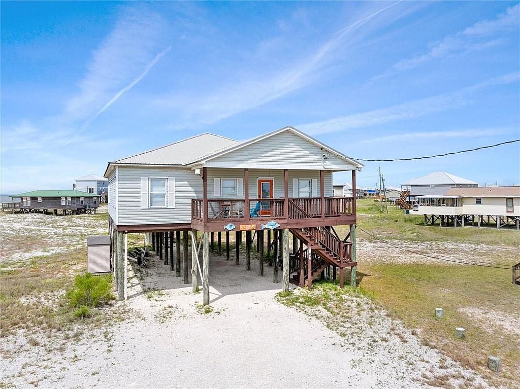 107 President Jefferson Ct, Dauphin Island, AL 36528 | MLS #7424473 ...