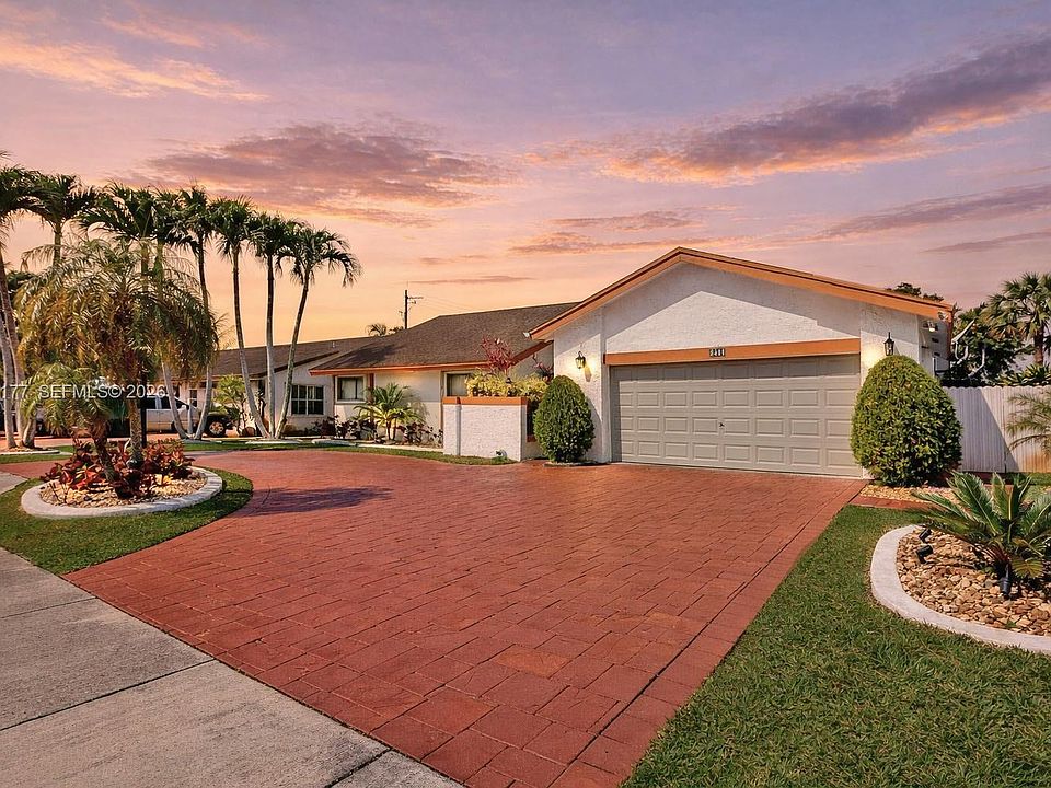 1st image of 9400 SW 100th Avenue Rd