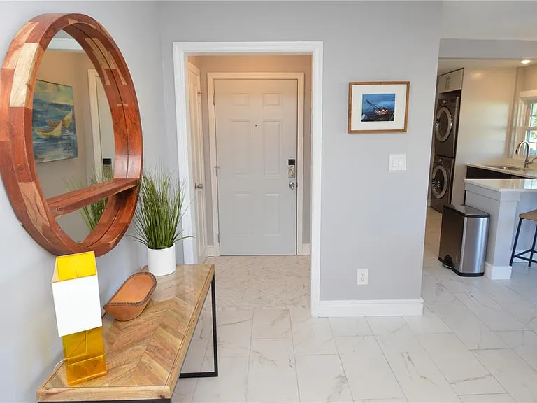 5245 Coquina Key Dr SE #D — Photo 5