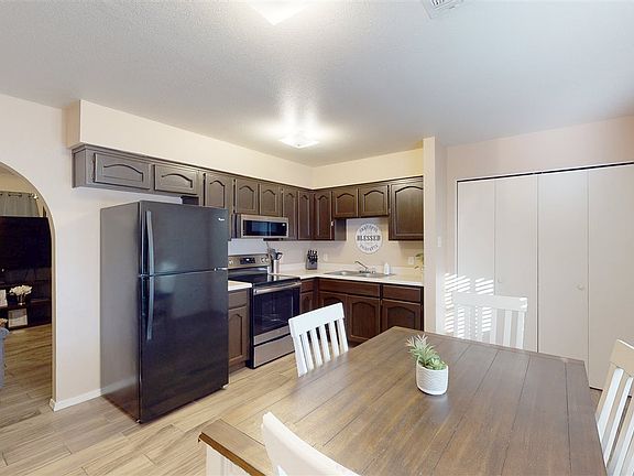 5th image of 1789 E Monreal Ln