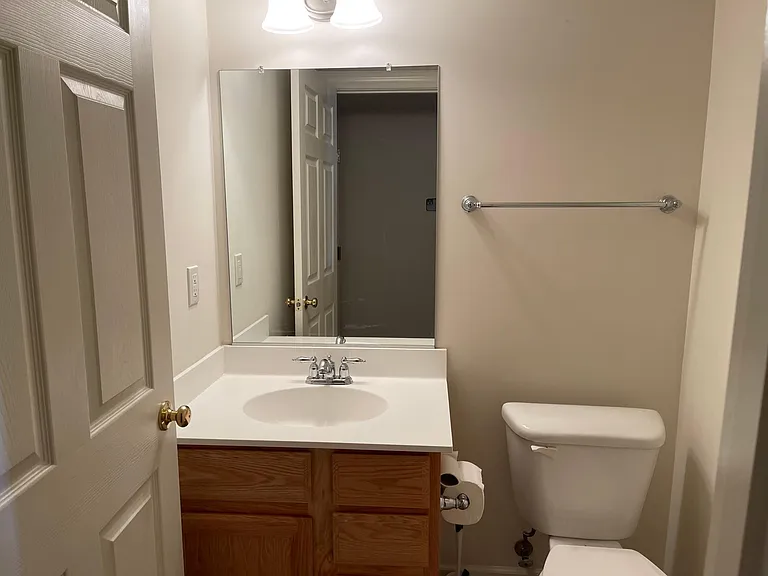 1560 Rutland Way — Photo 21