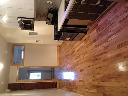 Rented by Nooklyn NYC LLC | media 36