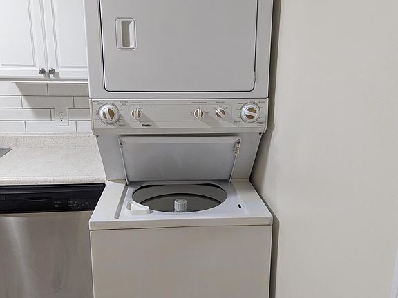 3rd image of 37 Alice Dr APT 53