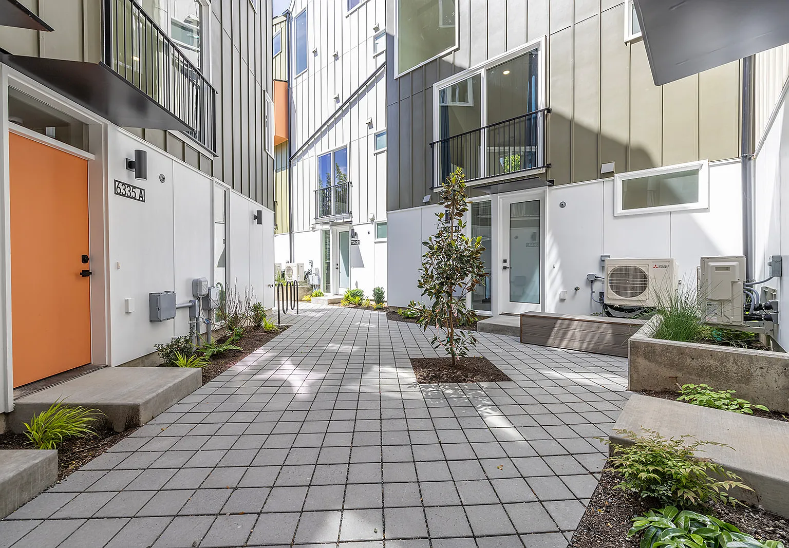 6320A 41st Ave SW — Photo 2