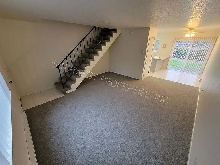 16705 NE Halsey St #113 — Photo 4