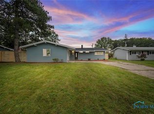 3325 Queenswood Blvd, Toledo, OH 43606