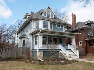 221 N Taylor Ave, Oak Park, IL 60302