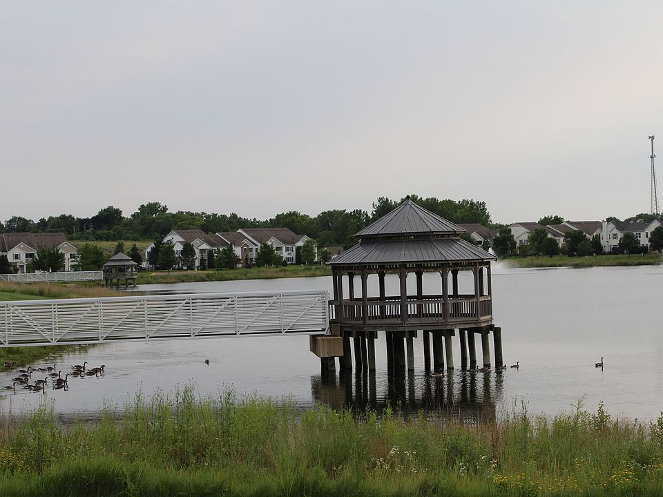 1st image of 727 Silverstone Dr