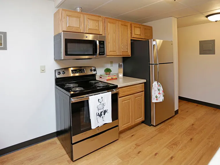 4877 W Arrowhead Rd — Photo 11
