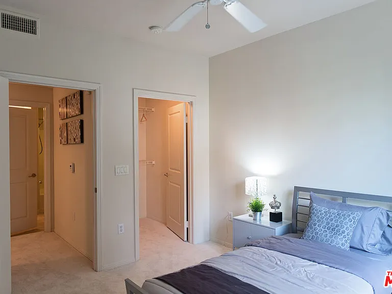 100 S Alameda St #267 — Photo 6