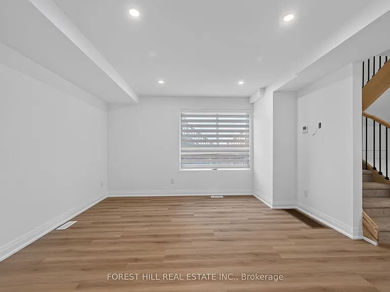 221 Churchill Ave #R — Photo 39