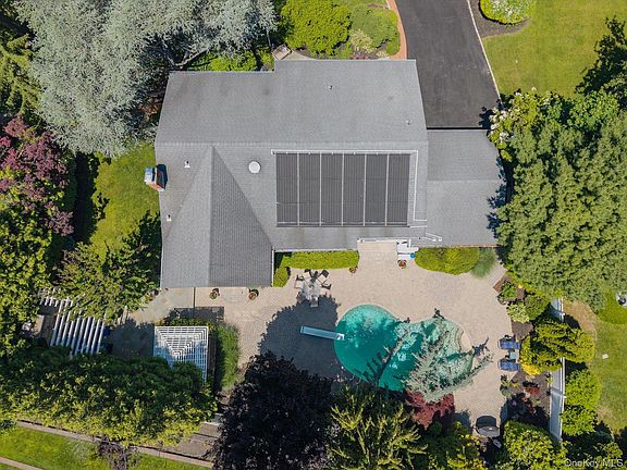 4th image of 26 Quaker Lane