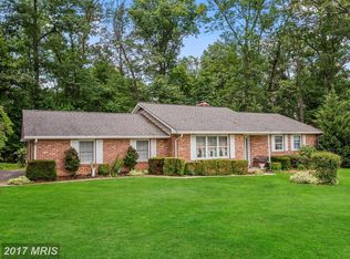 16 S Houcksville Rd, Hampstead, MD 21074