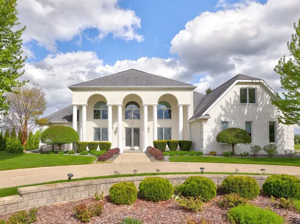 5 W Grove Ct, Freeland, MI 48623