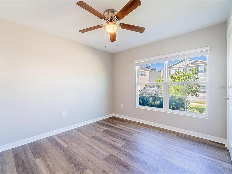 13748 Wineberry Dr — Photo 28