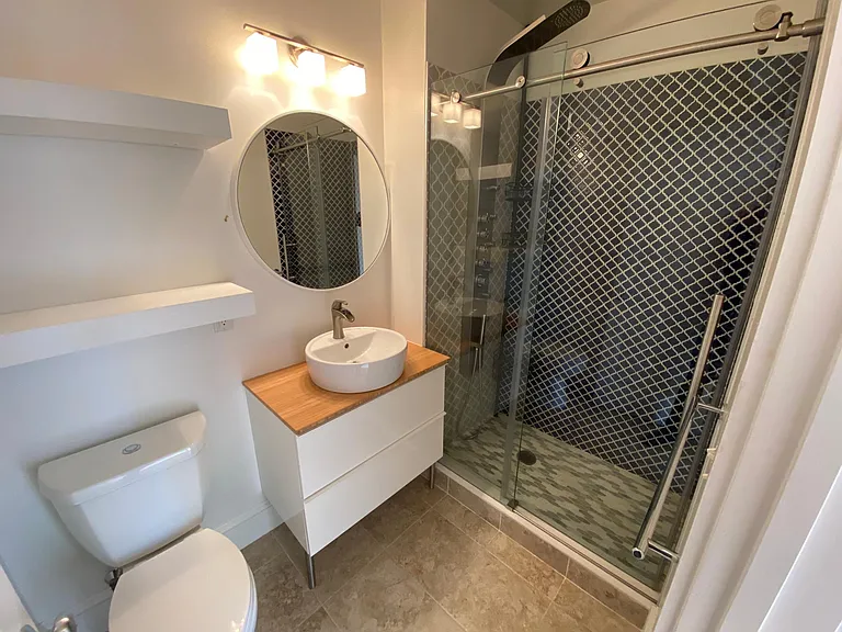 80 Webster Ave #3F — Photo 17