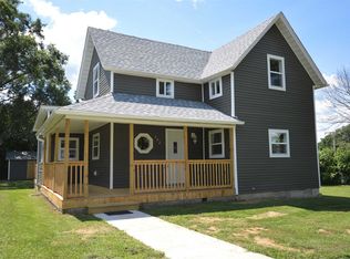 402 Van Buren St, Walkerton, IN 46574