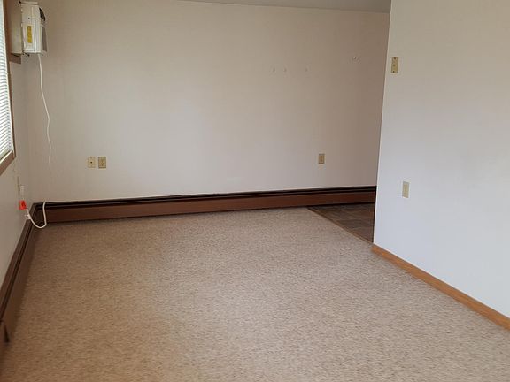 2nd image of 611 Lake Ave APT 6