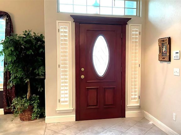 4th image of 3805 Harrogate Dr
