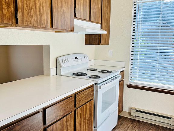 2nd image of 13319 100th Ave NE APT 4