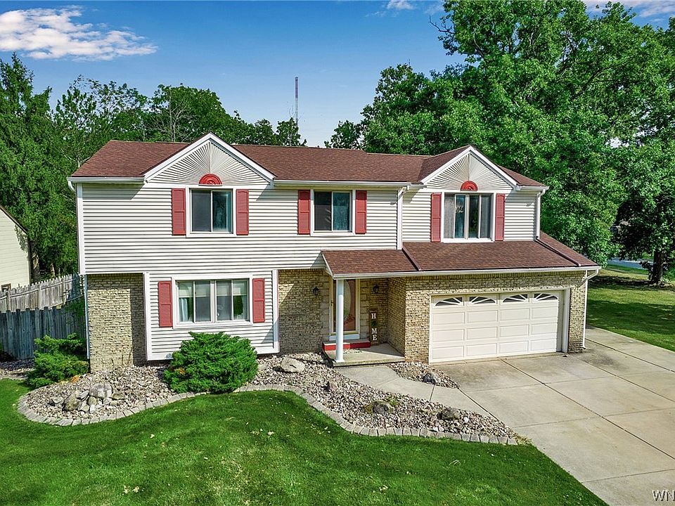 1st image of 141 Fernwood Ln